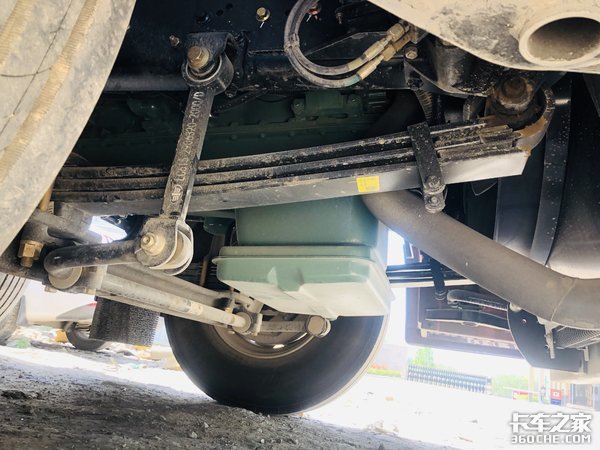 冷藏运输能手 图解解放J6P 9米6冷藏车