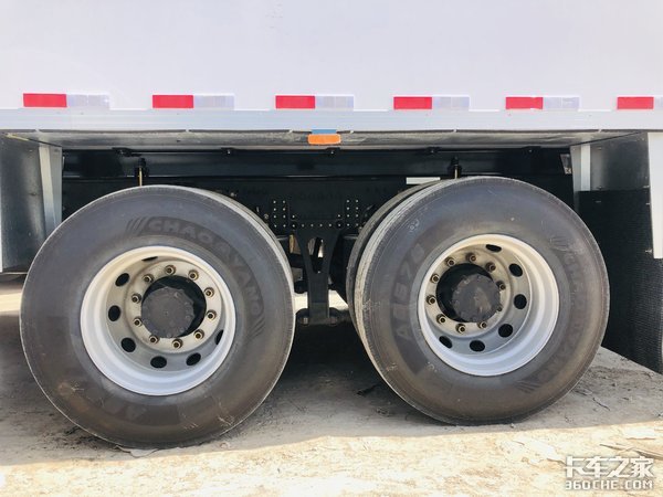 冷藏运输能手 图解解放J6P 9米6冷藏车