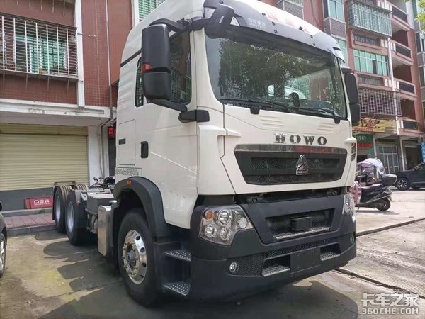 国六460马力 拉煤倒短之利器重汽豪沃TX