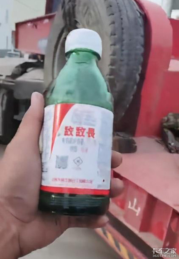 又见司机喝农药 "以命相搏"真的对吗