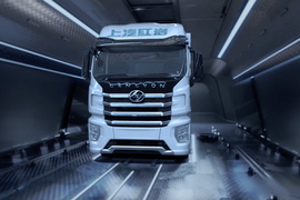 “换电时代”已来临 上汽红岩充换一体纯电动牵引车崭露头角