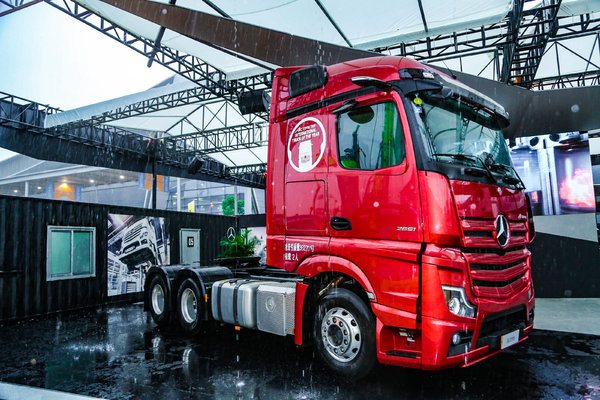 戴姆勒卡车亮相2021长沙国际工程机械展