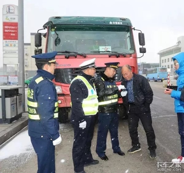 福田大增9成领涨南骏杀进前三,4月中卡市场特点深度解析