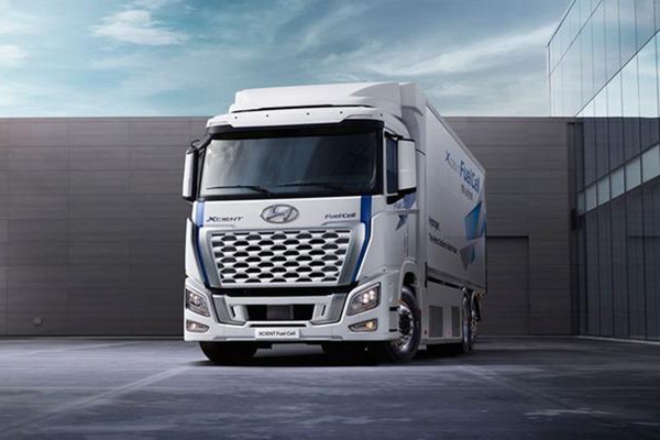 车市速看:现代汽车氢燃料电池重卡Xcient发布 最大续航约400公里