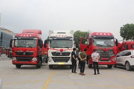 国五购车黄金季暨上海福鸿中国重汽钜惠团购会成功举办