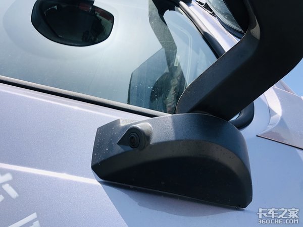 专线零担运输选它最靠谱 图解31.98万HOWO TH7犇赢版