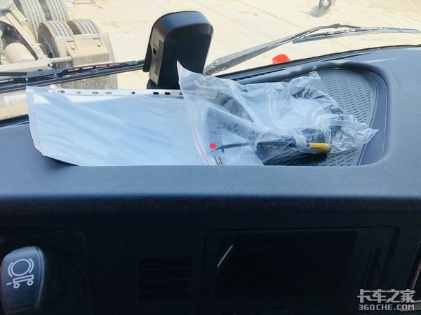 专线零担运输选它最靠谱 图解31.98万HOWO TH7犇赢版