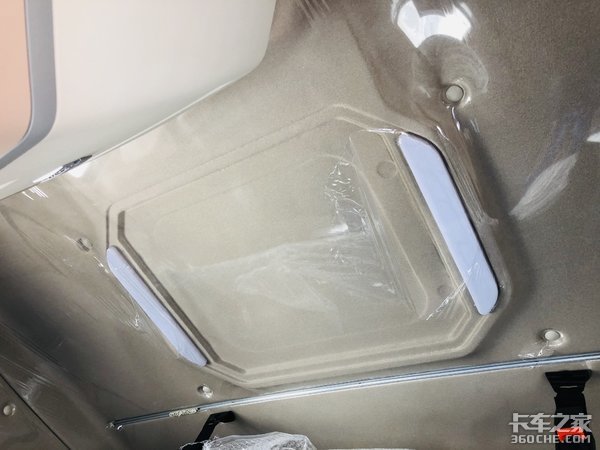 专线零担运输选它最靠谱 图解31.98万HOWO TH7犇赢版