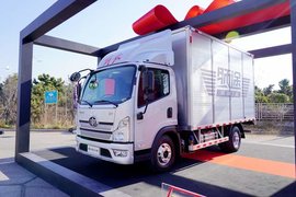 没有离合器踏板!这台领途轻卡挺别致