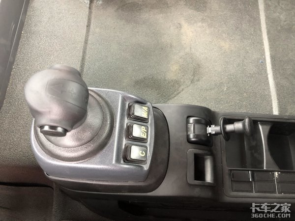 ú̿�������ѡ��&nbsp;��λ��˾�������ĵ�