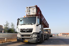 高架桥维护检查就靠它 曼恩底盘的桥梁检查车你见过没