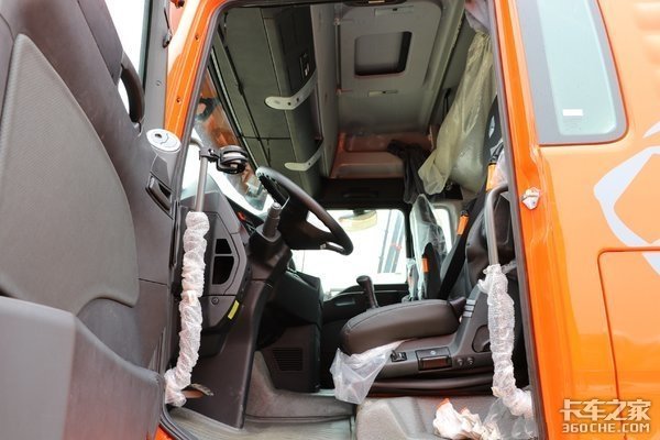 开张吃三年的大件运输选车 汕德卡G7实用还可靠