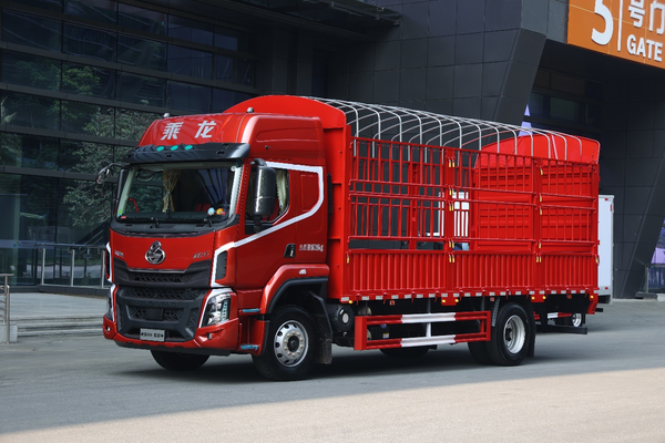 270大马力+订制内饰!国六版乘龙H5绿通载货车全面解析