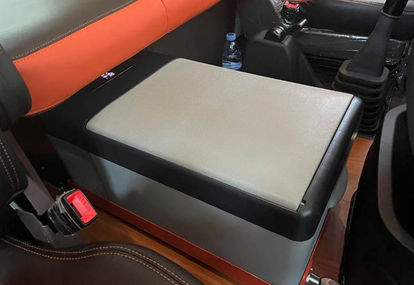 270大马力+订制内饰!国六版乘龙H5绿通载货车全面解析