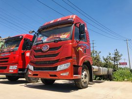 国六220马力专拉绿通 青汽解放龙VH 2.0值得一看