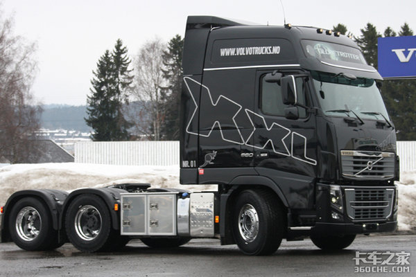 沃尔沃FH16舒适性升级 带专属软质地毯、卧铺宽度超一米