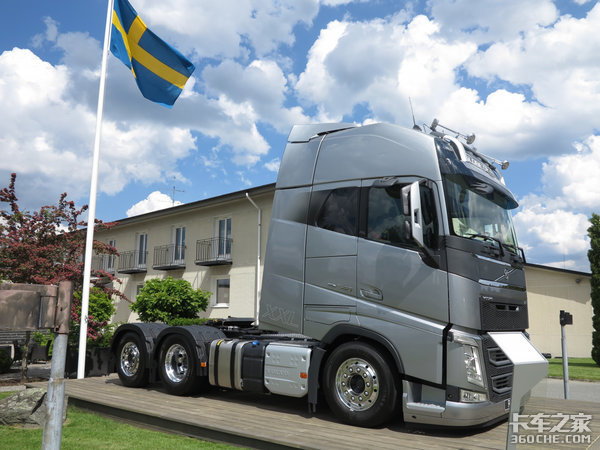 沃尔沃FH16舒适性升级 带专属软质地毯、卧铺宽度超一米