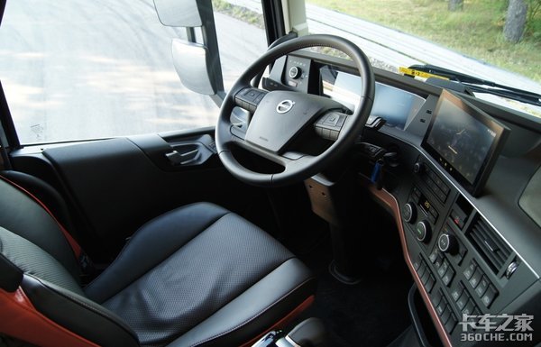 沃尔沃FH16舒适性升级 带专属软质地毯、卧铺宽度超一米