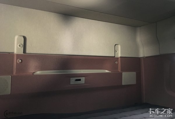 沃尔沃FH16舒适性升级 带专属软质地毯、卧铺宽度超一米