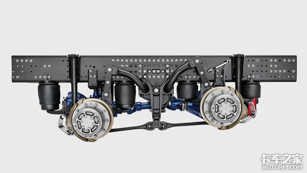 沃尔沃FH16舒适性升级 带专属软质地毯、卧铺宽度超一米
