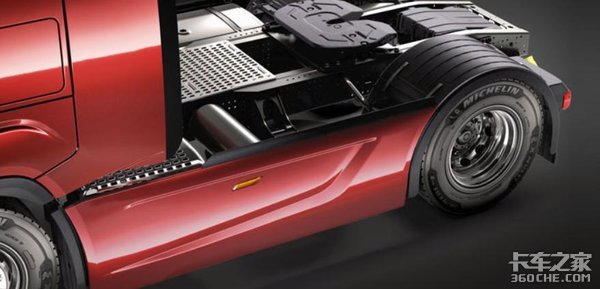 锋芒毕露？ 依维柯 S-WAY牵引车改款 多种配置可选