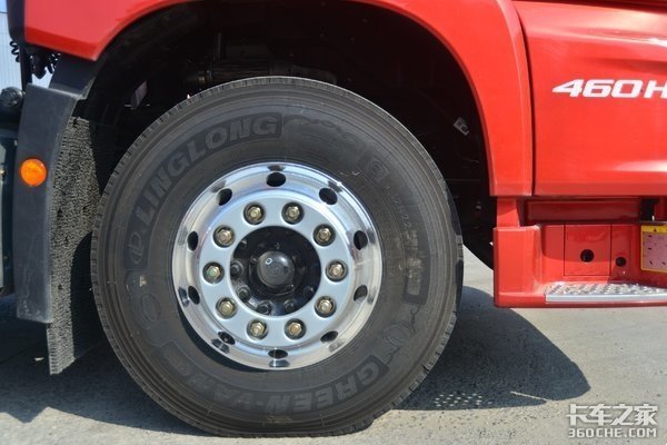 散装水泥运输：当红小生解放JH6质惠版自重更轻