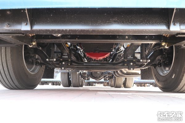 拉煤倒短也能开自动挡重卡 福田欧曼GTL经典再续