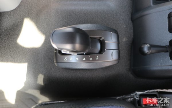 拉煤倒短也能开自动挡重卡 福田欧曼GTL经典再续