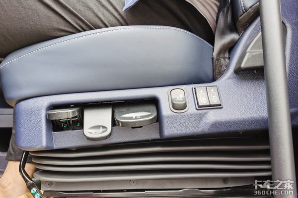 �Զ�����Һ��&nbsp;560����ǣ����33��Ϳ���