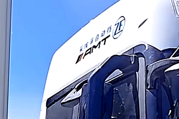 欧曼银河再出新车 490马力的前四后八你们喜欢吗?