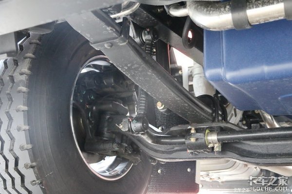 多拉快跑好选择？ 大运V9让运输更安心 看它表现如何