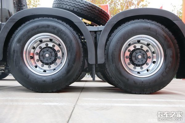 多拉快跑好选择？ 大运V9让运输更安心 看它表现如何