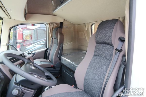 多拉快跑好选择？ 大运V9让运输更安心 看它表现如何