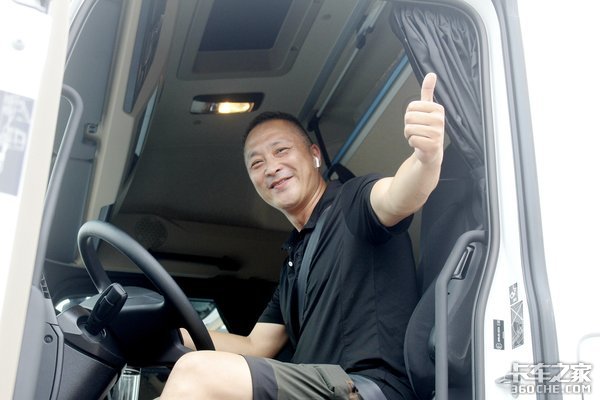 ���깺6̨&nbsp;��ҹ�˾Ϊ��ƫ������Actros