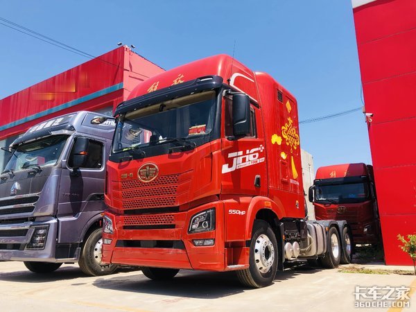 散户车主在路上的“家” 青汽生活舱