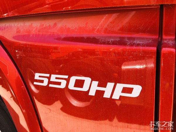 散户车主在路上的“家” 青汽生活舱