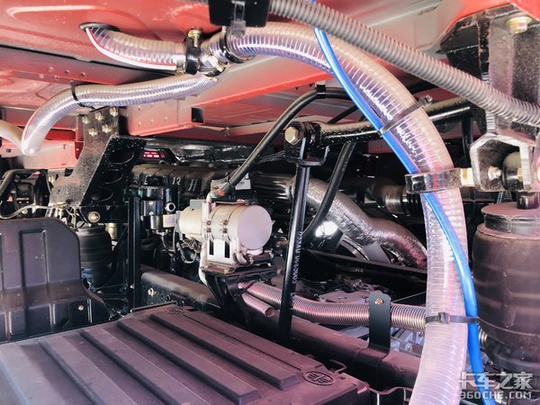 散户车主在路上的“家” 青汽生活舱