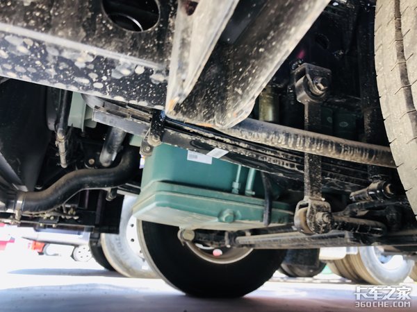 散户车主在路上的“家” 青汽生活舱