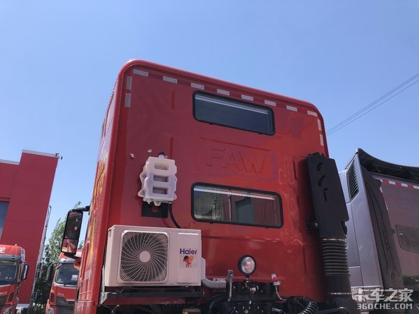 散户车主在路上的“家” 青汽生活舱