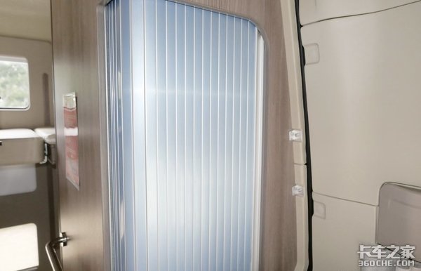 散户车主在路上的“家” 青汽生活舱