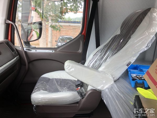 30w就能买的国六危化品车 柳汽乘龙H5