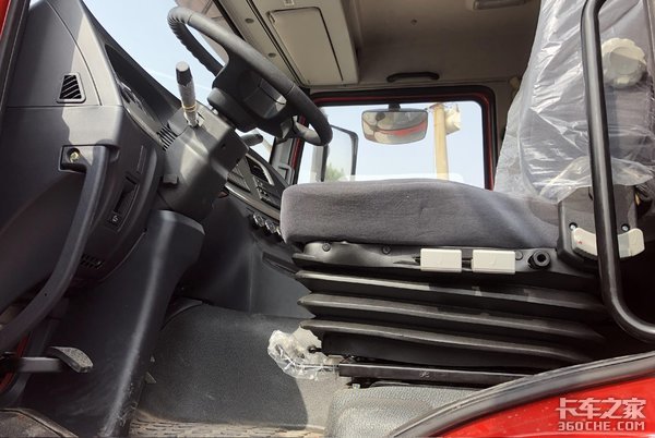 钢材运输怎么选车 国六400马力德龙新M3000咋样