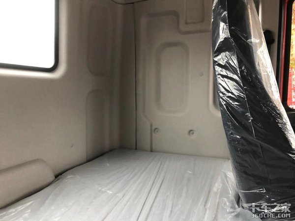 钢材运输怎么选车 国六400马力德龙新M3000咋样