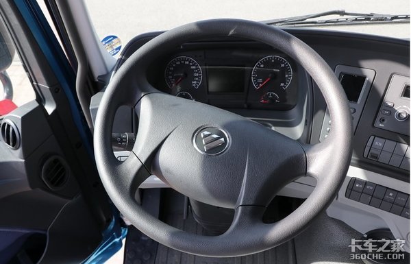 国六福康470动力 拓宽式卧铺很贴心 欧曼GTL配货很实用