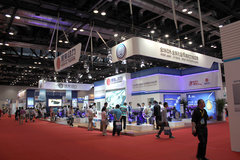 �����ؿ� Ϋ��ǰ��������ͬ�Ƚ������