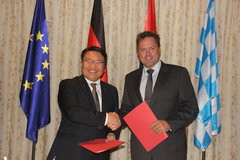 ǩԼNOMIN��˾ ��������ʽ���������г�