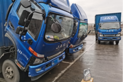 �������⾫���ϰ壬Ϊɶֻ�򽭻����壿