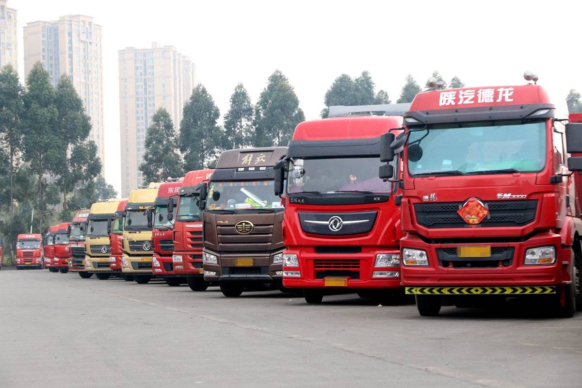 卡车晚报：湖南省货车超员司机被刑拘！