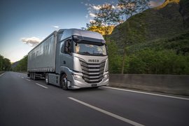 依维柯S-way强势升级 干线物流运输更加专业