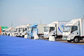 第六届新能源挑战赛 60余台车赛场“争锋” 谁更有真本事？